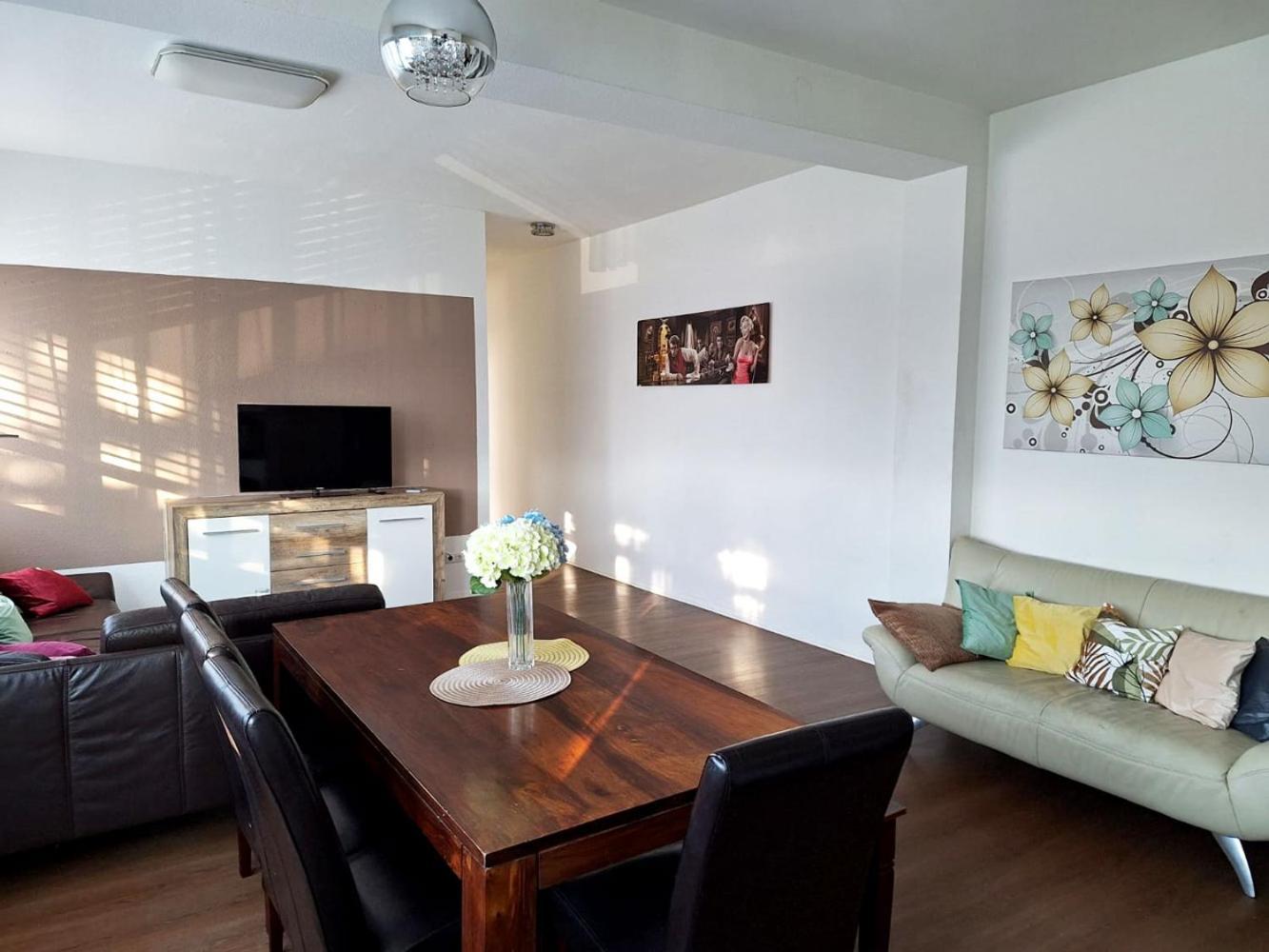 Gemuetliche Apartments In Niederdorfelden Экстерьер фото